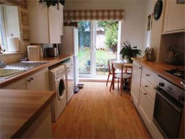  Image of 3 bedroom Terraced house for sale in Salisbury Avenue Westcliff-on-Sea SS0 at Salisbury Avenue Westcliff on sea Prittlewell, SS0 7BB