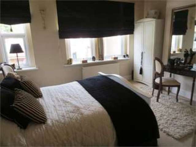  Image of 3 bedroom Terraced house for sale in Salisbury Avenue Westcliff-on-Sea SS0 at Salisbury Avenue Westcliff on sea Prittlewell, SS0 7BB