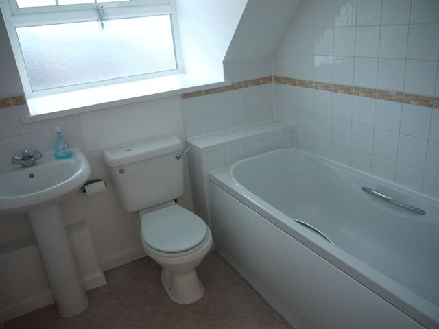  Image of 1 bedroom Flat to rent in Salisbury Close Eastleigh SO50 at Salisbury Close  Eastleigh, SO50 9BN