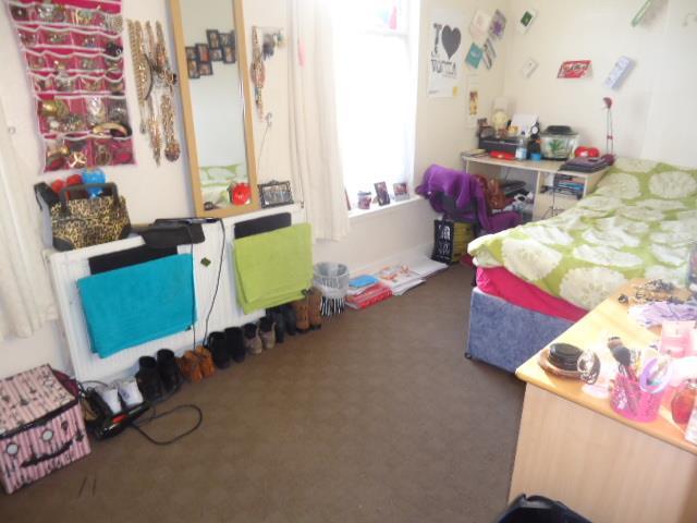  Image of 6 bedroom Semi-Detached house to rent in Salisbury Road Wavertree Liverpool L15 at Wavertree  Liverpool, L15 1HN