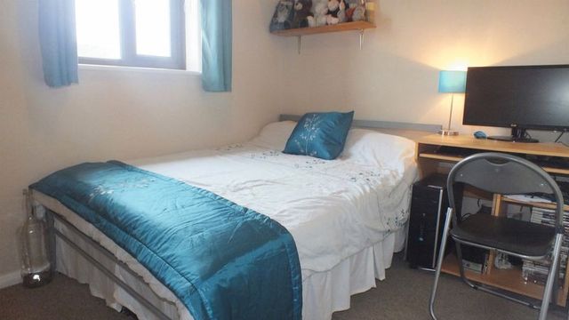  Image of 2 bedroom Mews for sale in Salway Drive Salwayash Bridport DT6 at Salway Drive Salwayash Bridport, DT6 5LD