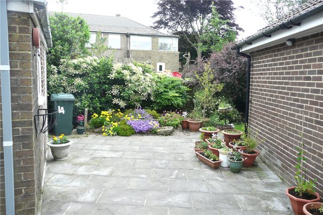  Image of 2 bedroom Detached house for sale in Sandmoor Close Thornton Bradford BD13 at Thornton Bradford Thornton, BD13 3HU
