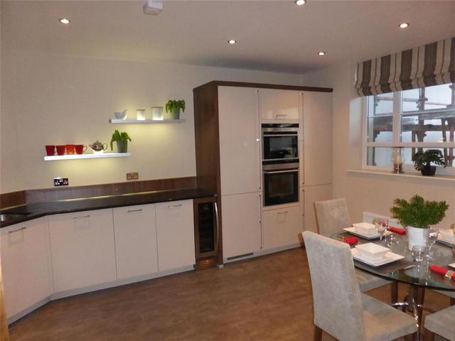  Image of 3 bedroom Flat to rent in Sandringham Court Newton Mearns Glasgow G77 at Newton Mearns Glasgow Glasgow, G77 5DT