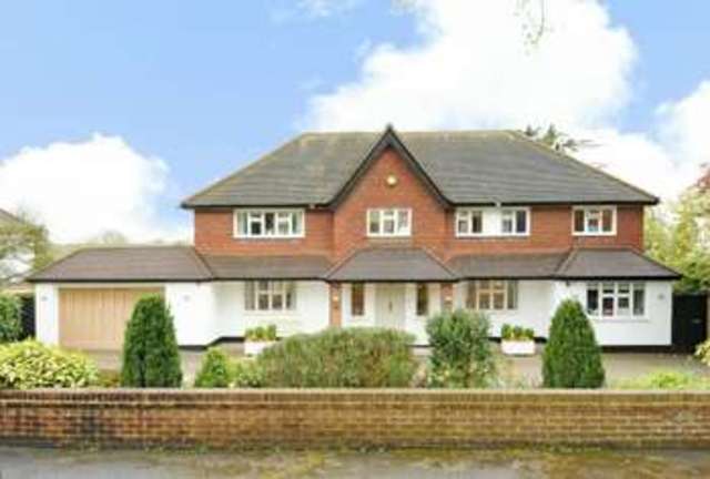  Image of 5 bedroom Detached house for sale in Sandy Lodge Road Rickmansworth WD3 at Moor Park  Rickmansworth, WD3 1LP