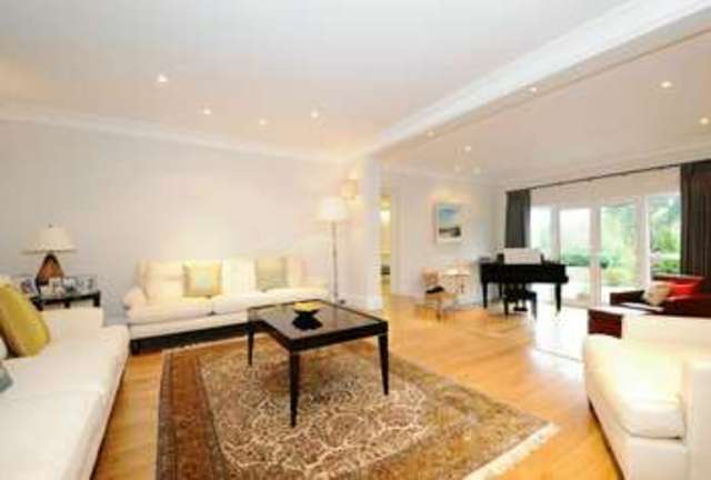  Image of 5 bedroom Detached house for sale in Sandy Lodge Road Rickmansworth WD3 at Moor Park  Rickmansworth, WD3 1LP