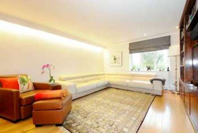  Image of 5 bedroom Detached house for sale in Sandy Lodge Road Rickmansworth WD3 at Moor Park  Rickmansworth, WD3 1LP