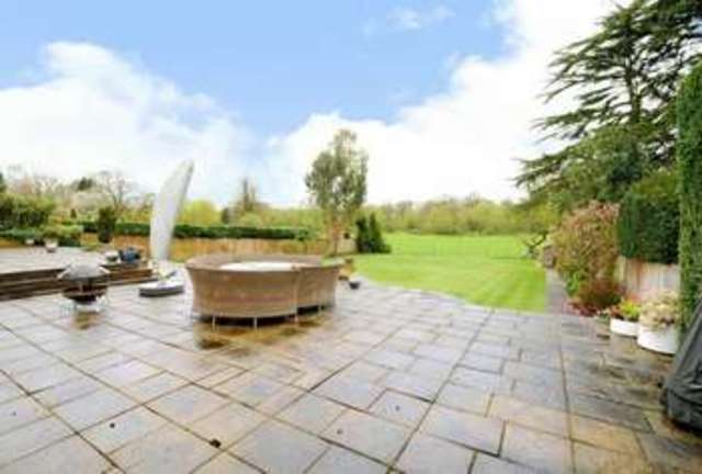  Image of 5 bedroom Detached house for sale in Sandy Lodge Road Rickmansworth WD3 at Moor Park  Rickmansworth, WD3 1LP