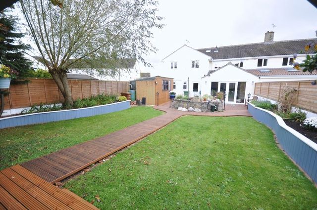  Image of 4 bedroom Semi-Detached house for sale in Sandy View Beckington Frome BA11 at Sandy View Beckington Frome, BA11 6TR
