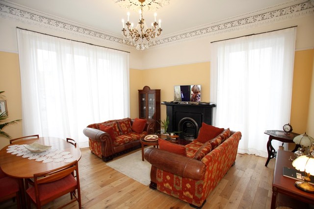  Image of 3 bedroom Flat to rent in Sandyford Place Glasgow G3 at Park Glasgow Glasgow, G3 7NG