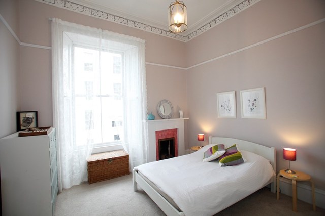  Image of 3 bedroom Flat to rent in Sandyford Place Glasgow G3 at Park Glasgow Glasgow, G3 7NG