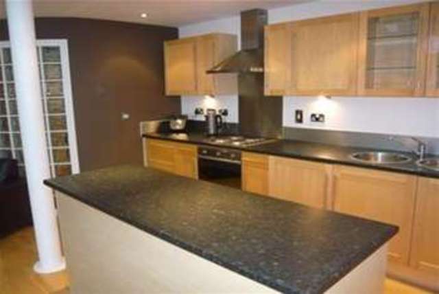 Image of 2 bedroom Flat to rent in Gotts Road Leeds LS12 at Leeds, LS12 1DP