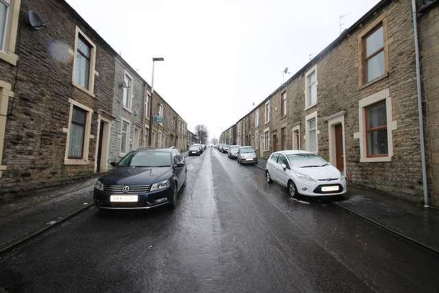  Image of 2 bedroom Terraced house to rent in Sarah Street Darwen BB3 at Sarah Street  Bolton, BB3 3ET