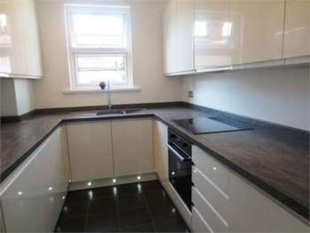 Image of 3 bedroom Apartment for sale in Satanita Road Westcliff-on-Sea SS0 at Satanita Road Westcliff on sea Westcliff-on-Sea, SS0 8DE