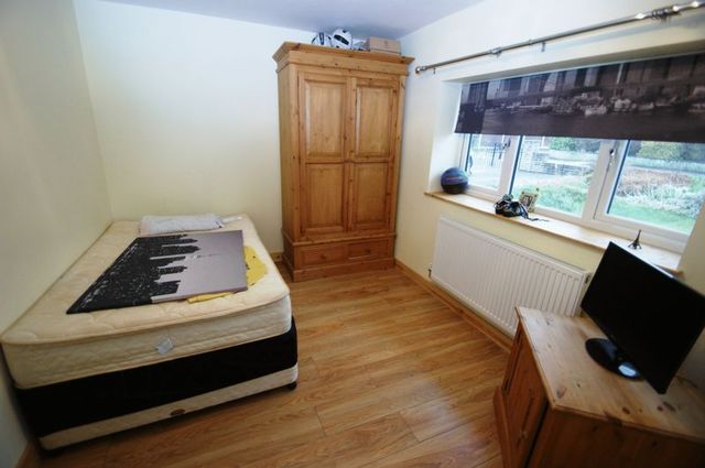  Image of 4 bedroom Detached house to rent in Scalford Drive Nottingham NG8 at Scalford Drive Wollaton Nottingham, NG8 1EE