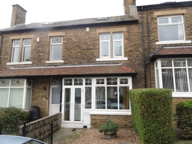  Image of 3 bedroom Terraced house for sale in Scarborough Road Shipley BD18 at Shipley, BD18 3DW