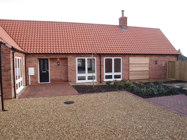  Image of 4 bedroom Detached house for sale in School Lane Claypole Newark NG23 at School Lane Claypole Newark, NG23 5BQ