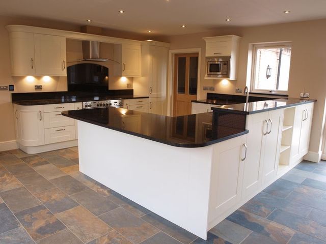  Image of 4 bedroom Detached house for sale in School Lane Claypole Newark NG23 at School Lane Claypole Newark, NG23 5BQ