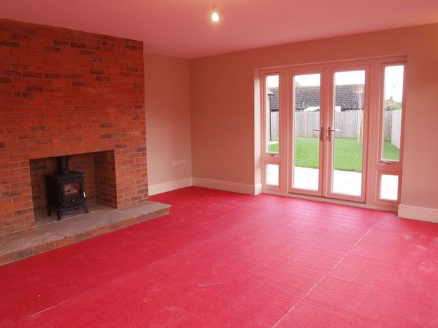  Image of 4 bedroom Detached house for sale in School Lane Claypole Newark NG23 at School Lane Claypole Newark, NG23 5BQ