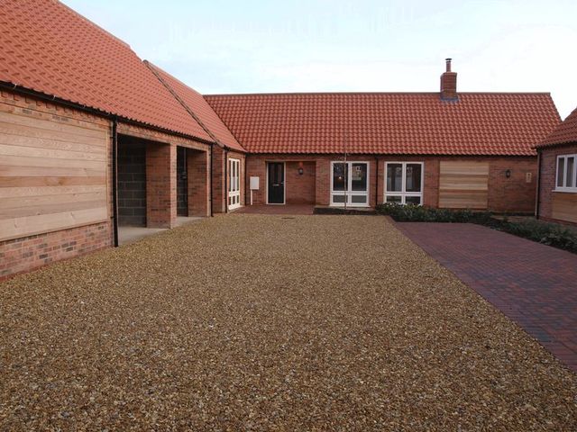  Image of 4 bedroom Detached house for sale in School Lane Claypole Newark NG23 at School Lane Claypole Newark, NG23 5BQ