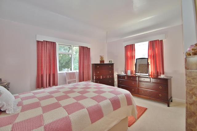  Image of 2 bedroom Detached house for sale in Scotts Grove Road Chobham Woking GU24 at Chobham Chobham, GU24 8DY