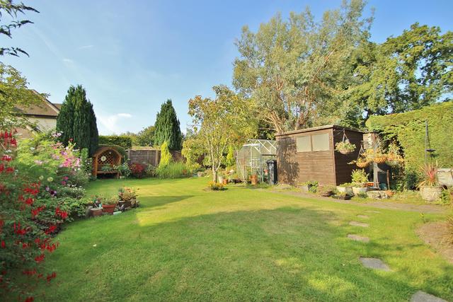  Image of 2 bedroom Detached house for sale in Scotts Grove Road Chobham Woking GU24 at Chobham Chobham, GU24 8DY