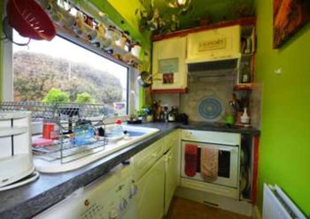  Image of 1 bedroom Flat for sale in Sea Lawn Terrace Dawlish EX7 at Sea Lawn Terrace  Langdon House, EX7 0AD
