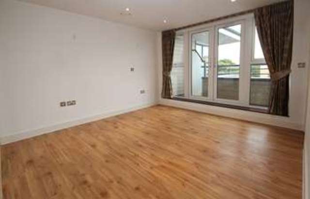  Image of 2 bedroom Flat for sale in Sea Road Boscombe Bournemouth BH5 at Sea Road Boscombe Bournemouth, BH5 1BP
