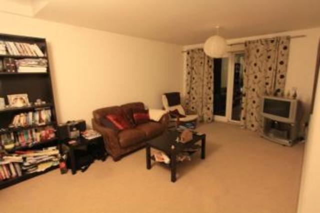  Image of 2 bedroom Flat to rent in Seacole Gardens Shirley Southampton SO16 at Seacole Gardens  Southampton, SO16 6PN