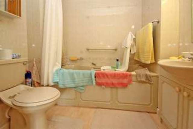  Image of 2 bedroom Flat for sale in Seafield Road Southbourne Bournemouth BH6 at Seafield Road Southbourne Bournemouth, BH6 3DU