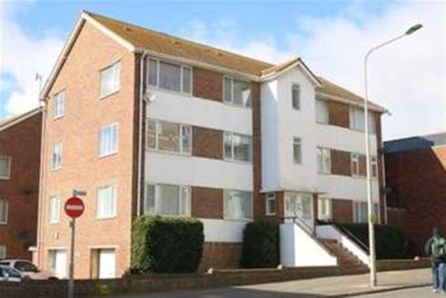  Image of 2 bedroom Flat to rent in Pelham Road Seaford BN25 at Seaford, BN25 1EH
