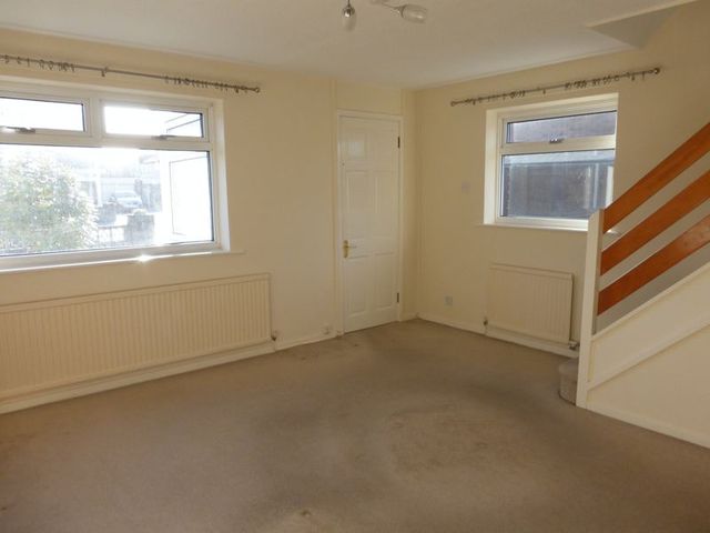  Image of 3 bedroom Semi-Detached house to rent in Seaton Way Southport PR9 at Seaton Way Marshside Southport, PR9 9GP
