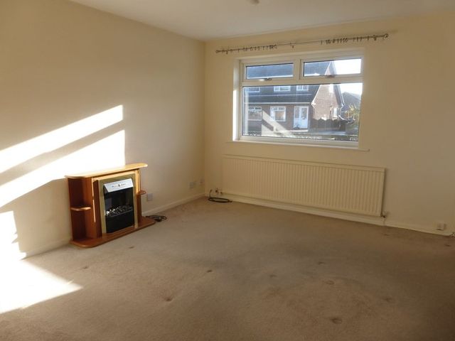  Image of 3 bedroom Semi-Detached house to rent in Seaton Way Southport PR9 at Seaton Way Marshside Southport, PR9 9GP