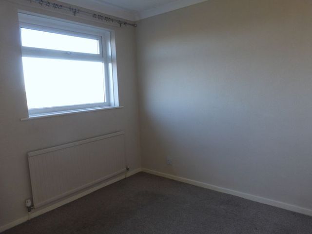  Image of 3 bedroom Semi-Detached house to rent in Seaton Way Southport PR9 at Seaton Way Marshside Southport, PR9 9GP
