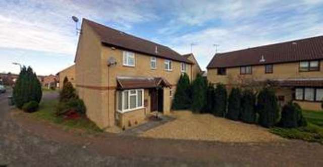  Image of 2 bedroom Cluster House to rent in Senwick Drive Wellingborough NN8 at Senwick Drive  Wellingborough, NN8 1SE