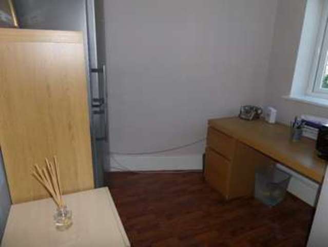  Image of 4 bedroom Terraced house for sale in Shackerstone Close Broughton Milton Keynes MK10 at Milton Keynes, MK10 9RB