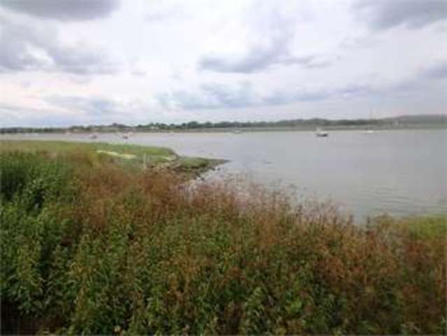  Image of 2 bedroom Detached house for sale in Shangrila West Caravan Park Kingsmans Farm Road Hullbridge Hockley SS5 at Shangrila Kingsmans farm road Hullbridge, SS5 6QE