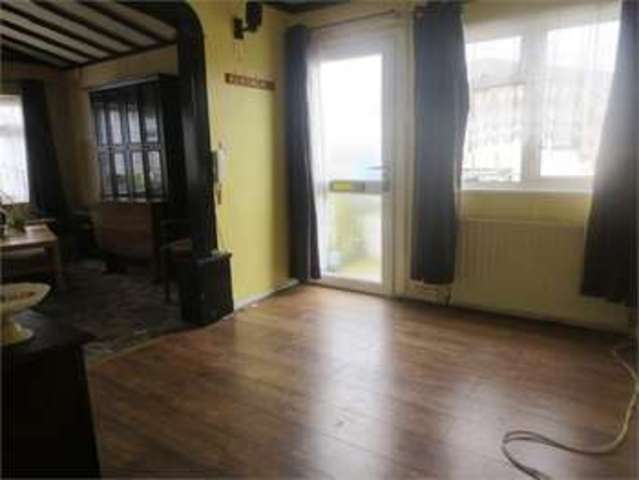 Image of 2 bedroom Detached house for sale in Shangrila West Caravan Park Kingsmans Farm Road Hullbridge Hockley SS5 at Shangrila Kingsmans farm road Hullbridge, SS5 6QE