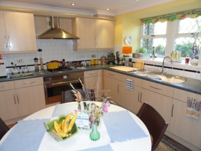  Image of 3 bedroom Semi-Detached house for sale in Shay Grange Bradford BD9 at Bradford, BD9 6RD