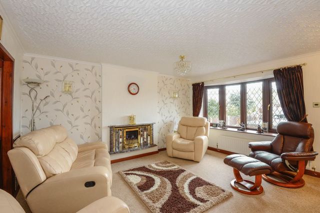  Image of 5 bedroom Detached house for sale in Sheldon Avenue Standish Wigan WN6 at Sheldon Avenue Standish Wigan, WN6 0LW