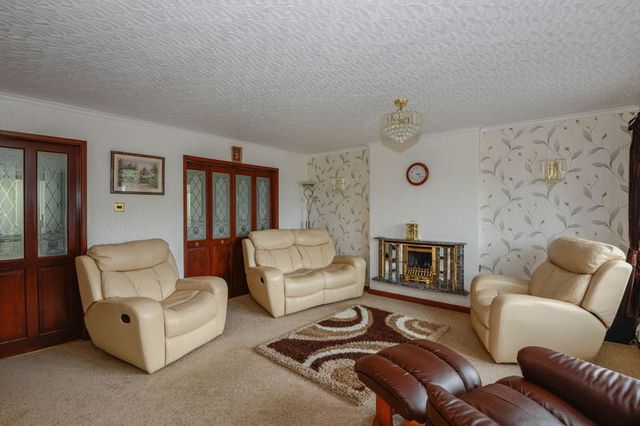  Image of 5 bedroom Detached house for sale in Sheldon Avenue Standish Wigan WN6 at Sheldon Avenue Standish Wigan, WN6 0LW