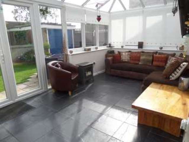  Image of 3 bedroom Semi-Detached house for sale in Shelley Close Newport Pagnell MK16 at Newport Pagnell, MK16 8JB