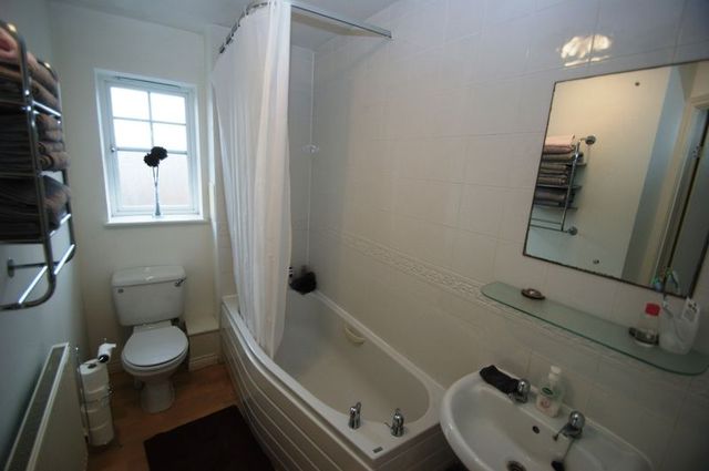  Image of 2 bedroom Flat for sale in Sheridan Way Nottingham NG5 at Sheridan Way Sherwood Nottingham, NG5 1QJ