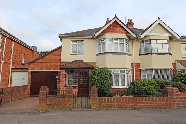  Image of 3 bedroom Semi-Detached house for sale in Janson Road Shirley Southampton SO15 at Janson Road  Southampton, SO15 5GL