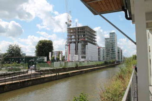  Image of 3 bedroom Flat for sale in Ursula Gould Way London E14 at Limehouse, E14 7FX
