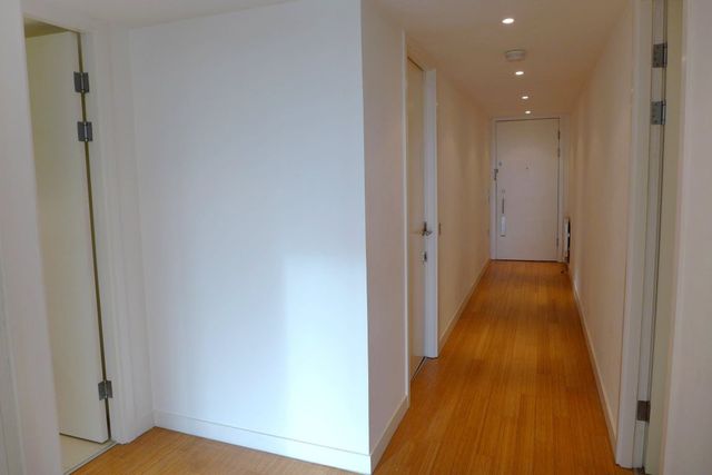  Image of 2 bedroom Flat to rent in Simpson Loan Edinburgh EH3 at Meadows Edinburgh Edinburgh, EH3 9GE
