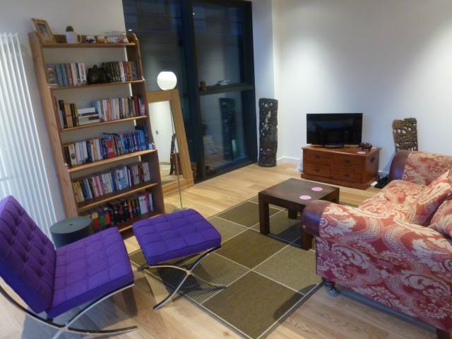  Image of 1 bedroom Flat to rent in Simpson Loan Edinburgh EH3 at Meadows Edinburgh Edinburgh, EH3 9GQ