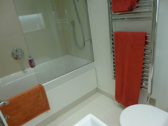  Image of 1 bedroom Flat to rent in Simpson Loan Edinburgh EH3 at Meadows Edinburgh Edinburgh, EH3 9GQ