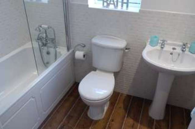  Image of 4 bedroom Detached house for sale in Sir Len Hutton Drive Goole DN14 at Goole East Yorkshire, DN14 6FB