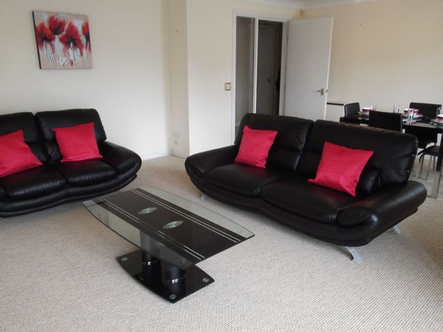  Image of 2 bedroom Flat to rent in Skaterigg Gardens Glasgow G13 at Jordanhill Glasgow Glasgow, G13 1ST