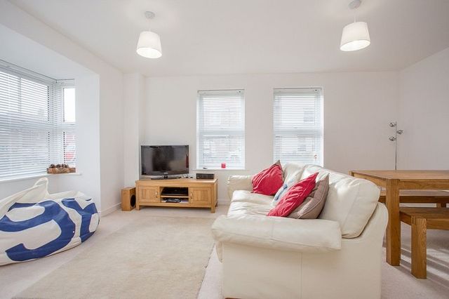  Image of 3 bedroom Terraced house for sale in Skylark Avenue Emsworth PO10 at Skylark Avenue  Emsworth, PO10 7GB